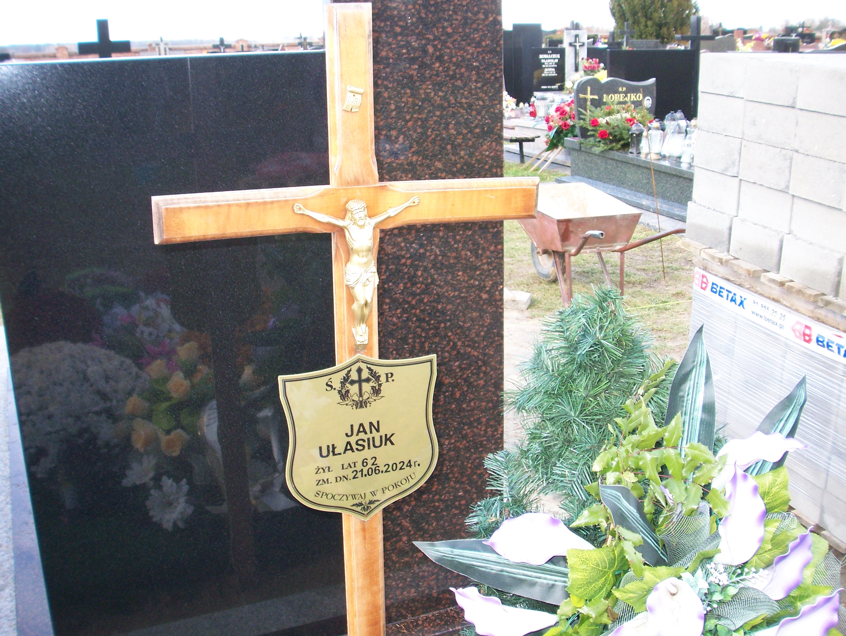 Jan Ułasiuk 1961 Komarówka Podlaska - Grobonet - Wyszukiwarka osób pochowanych